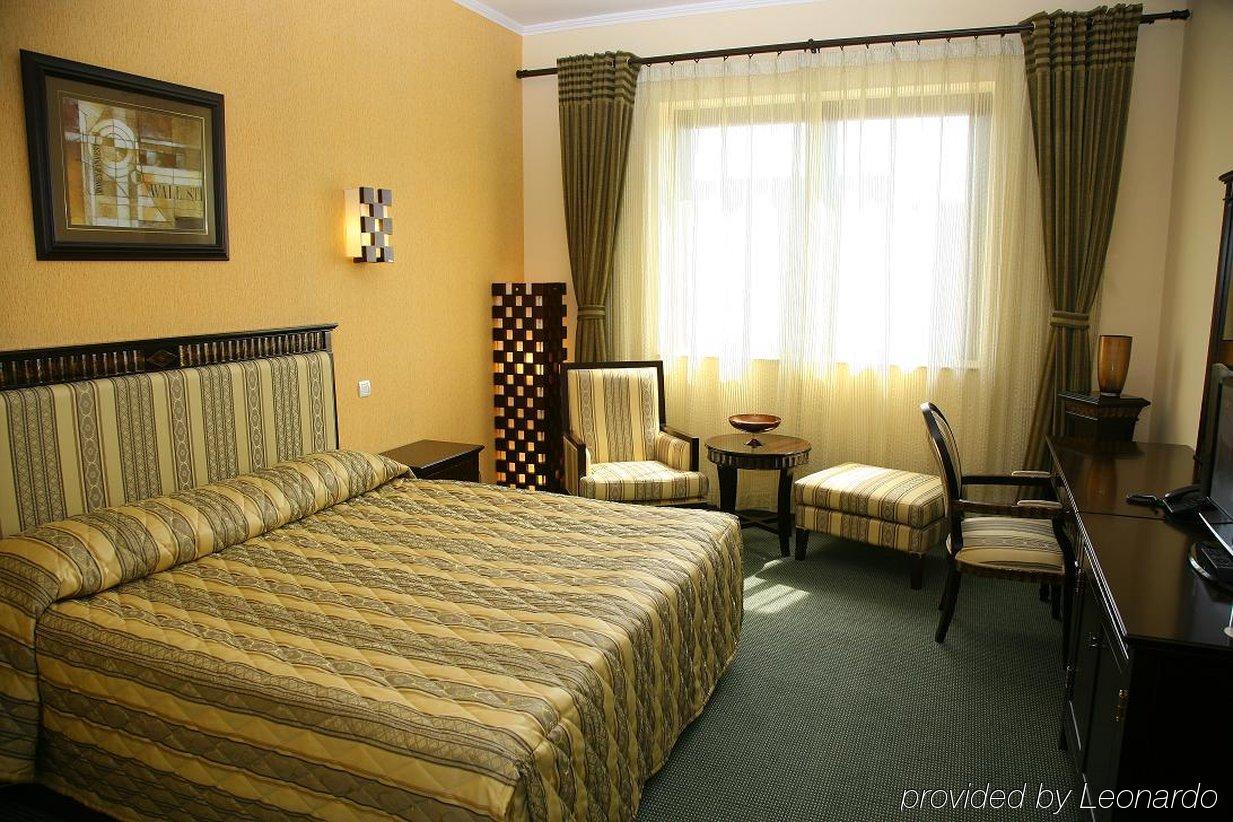 Hotel Tecadra Pipera Ruang foto