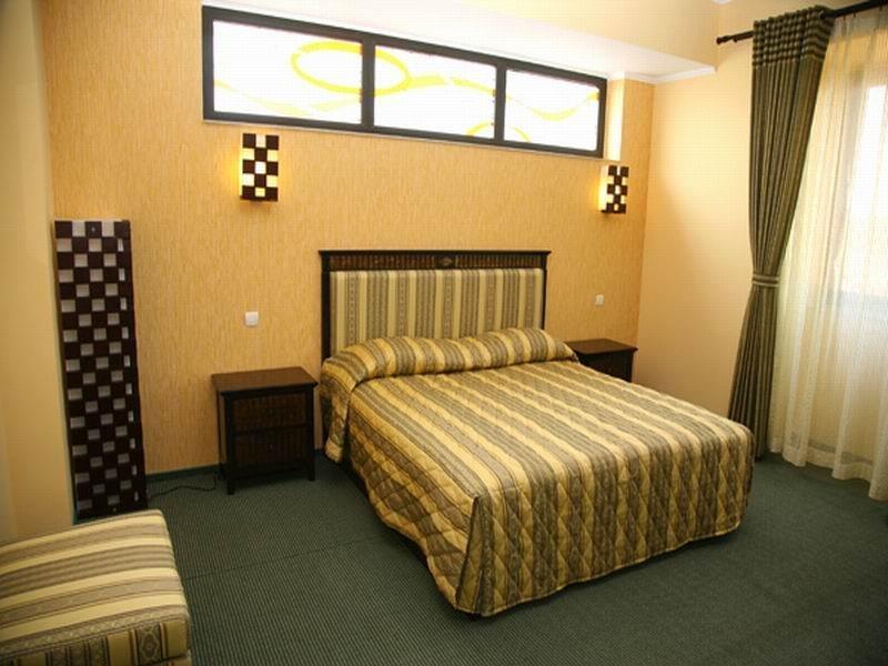 Hotel Tecadra Pipera Ruang foto